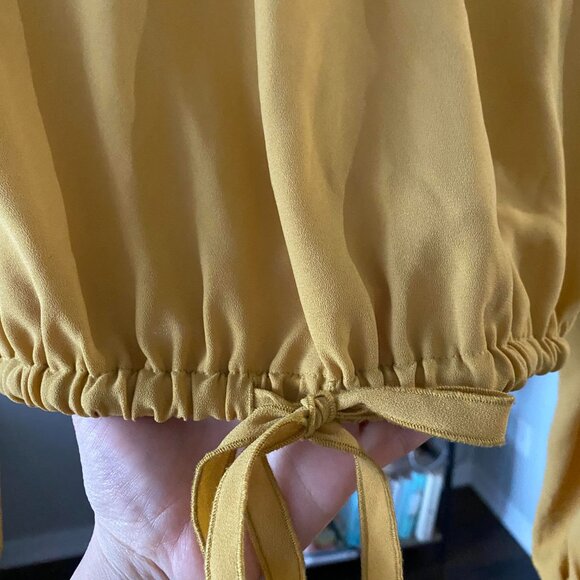Aritzia Wilfred Eleonora Yellow Ochre Long Sleeve Cropped Blouse Sz XS - Picture 7 of 8